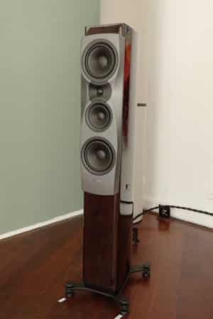 DYNAUDIO CONFIDENCE 30